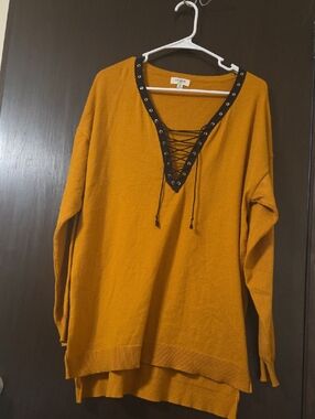 Umgee knitlace up top mustard Medium